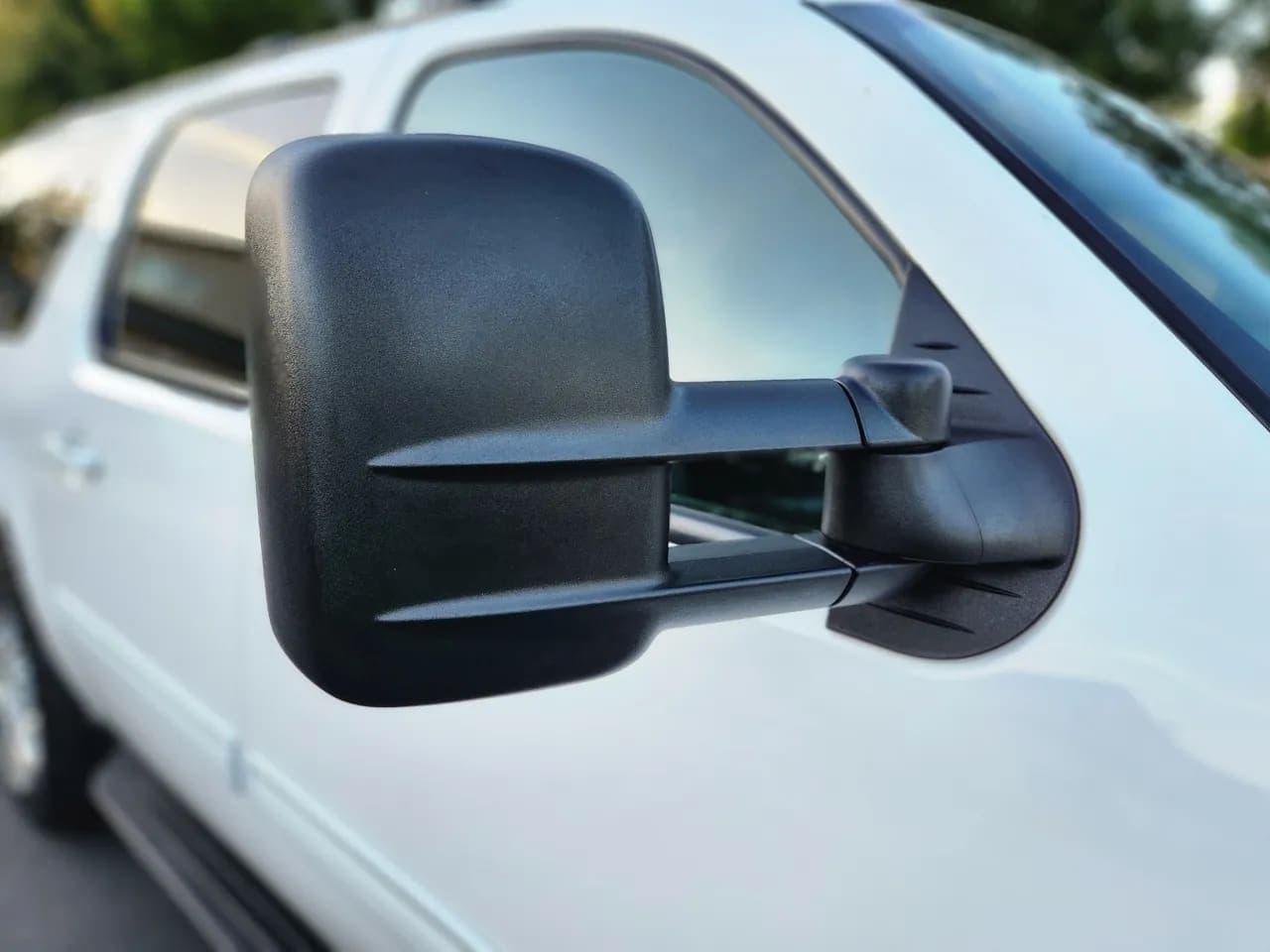 2012 Chevrolet Suburban 2500, view