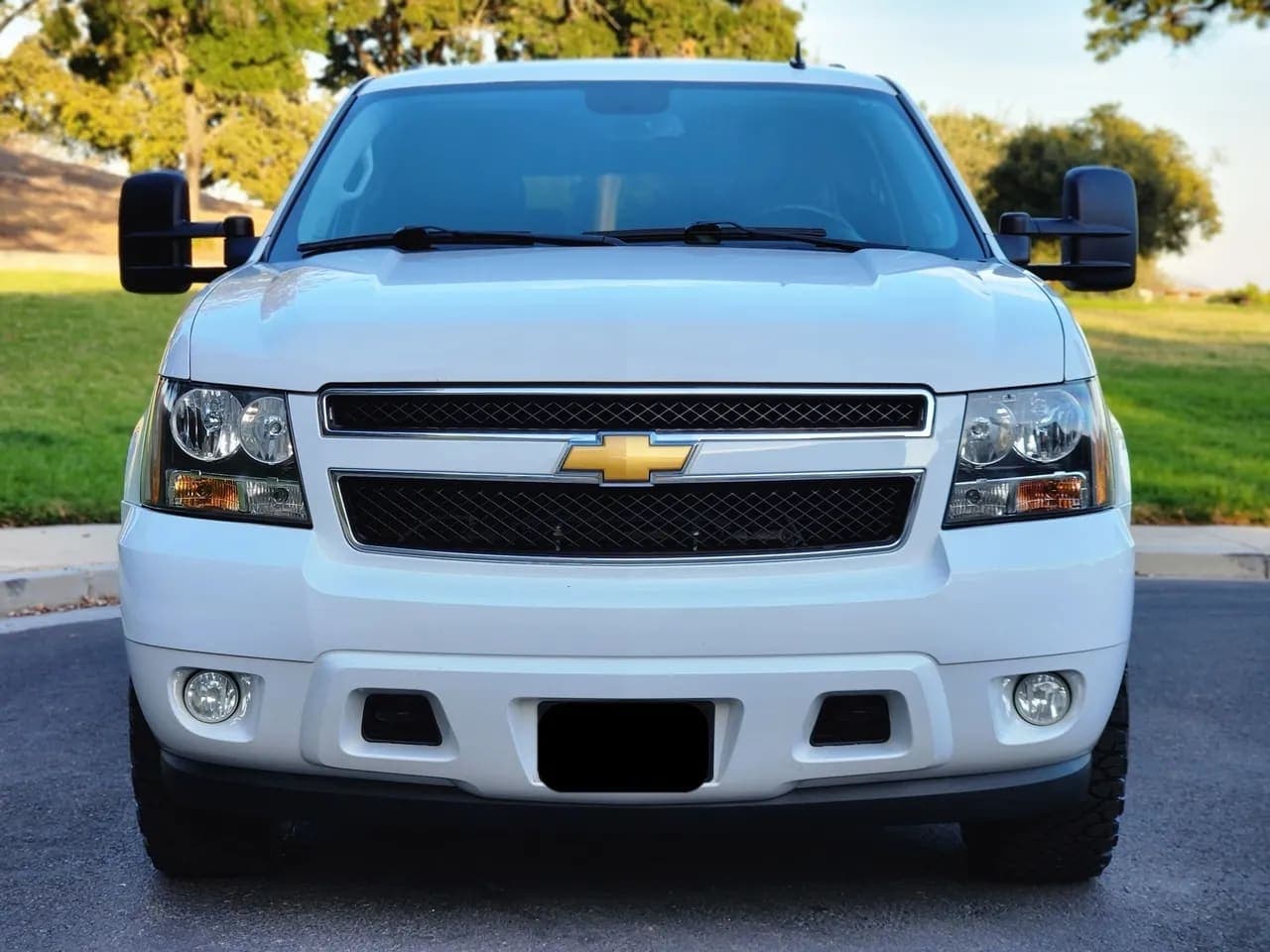 2012 Chevrolet Suburban 2500, view