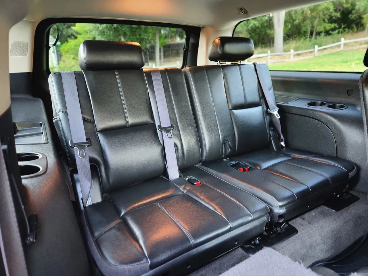 2012 Chevrolet Suburban 2500, view