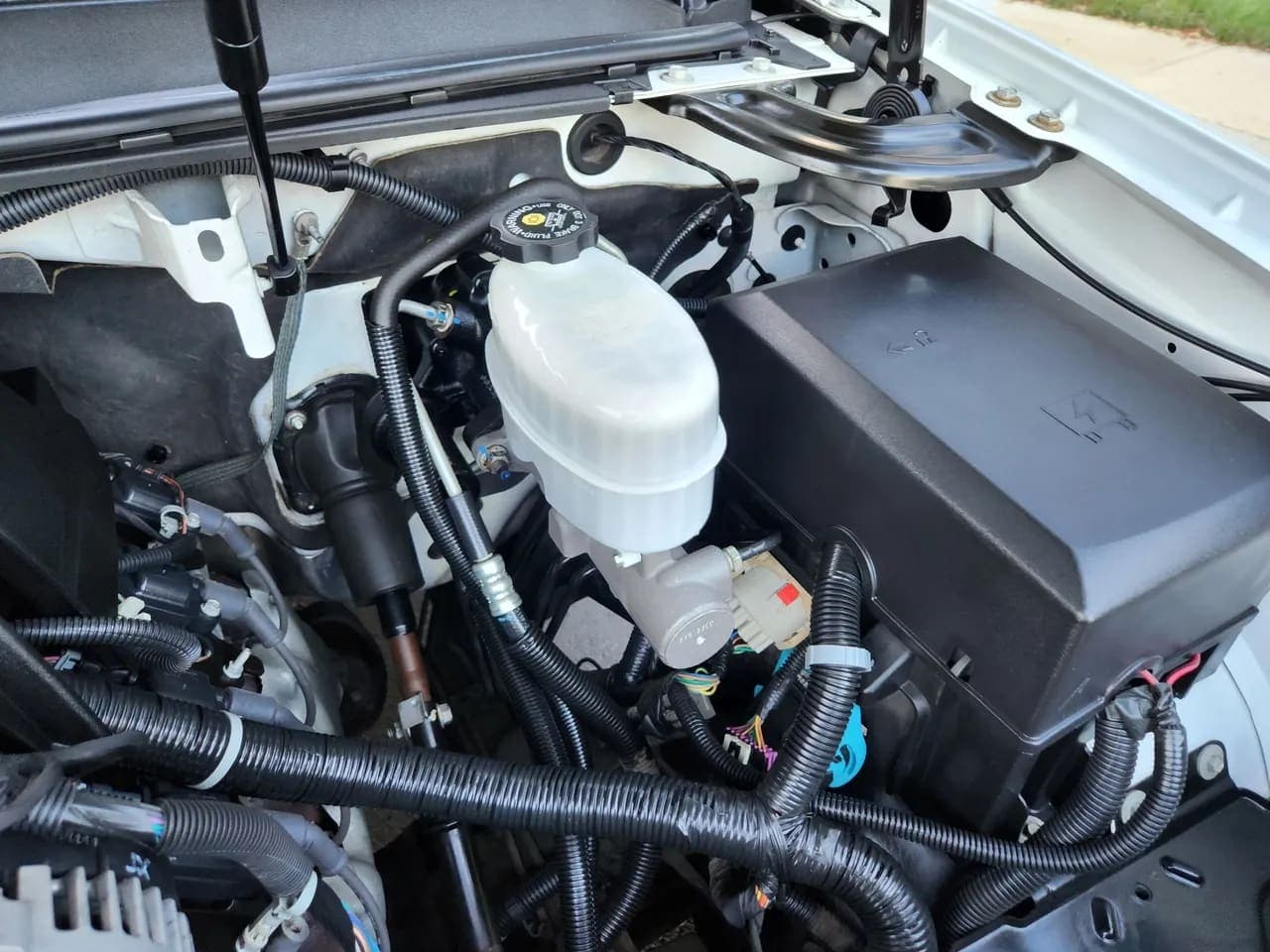2012 Chevrolet Suburban 2500, view