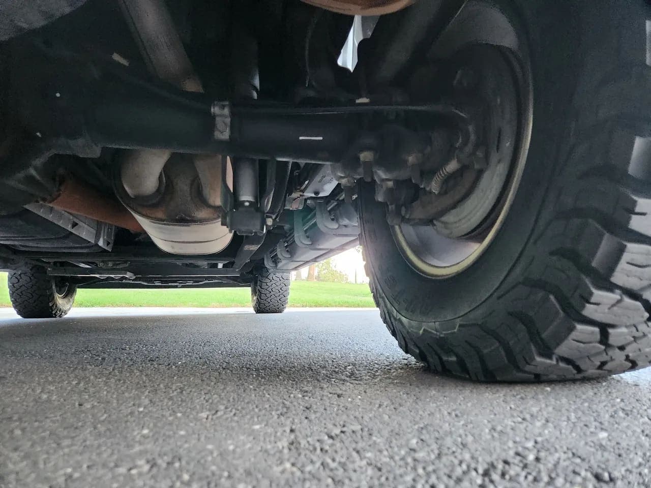 2012 Chevrolet Suburban 2500, view