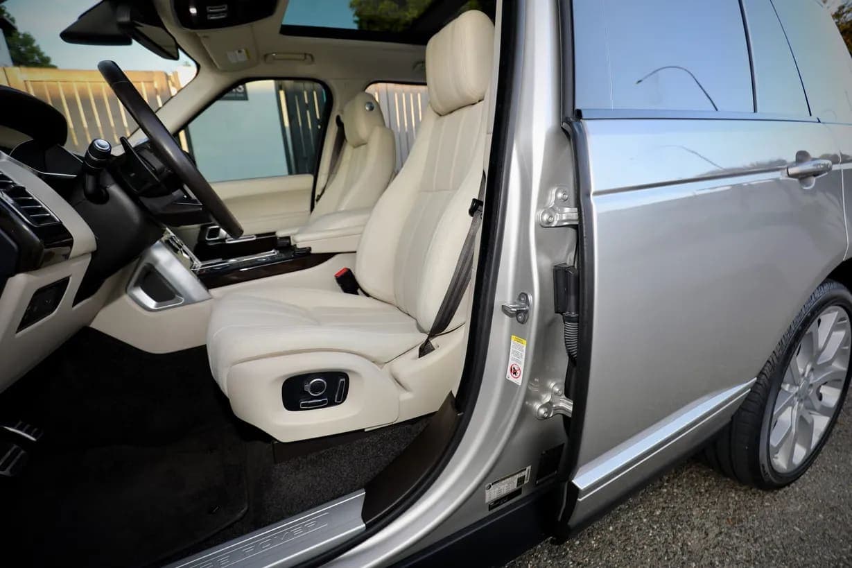 2016 Land Rover Range Rover, view