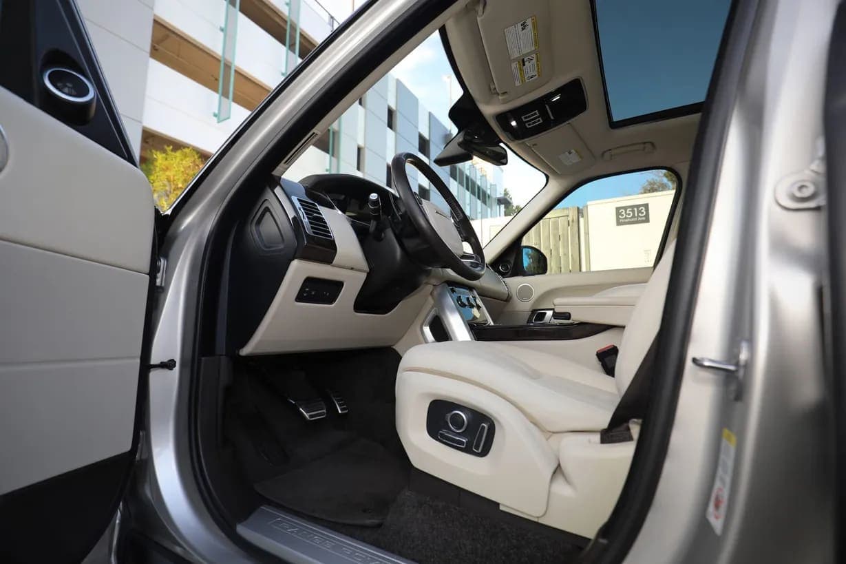 2016 Land Rover Range Rover, view