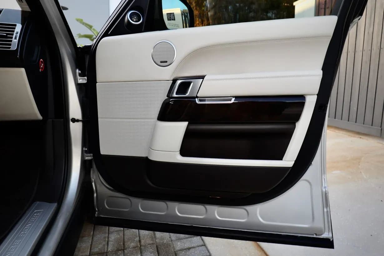 2016 Land Rover Range Rover, view