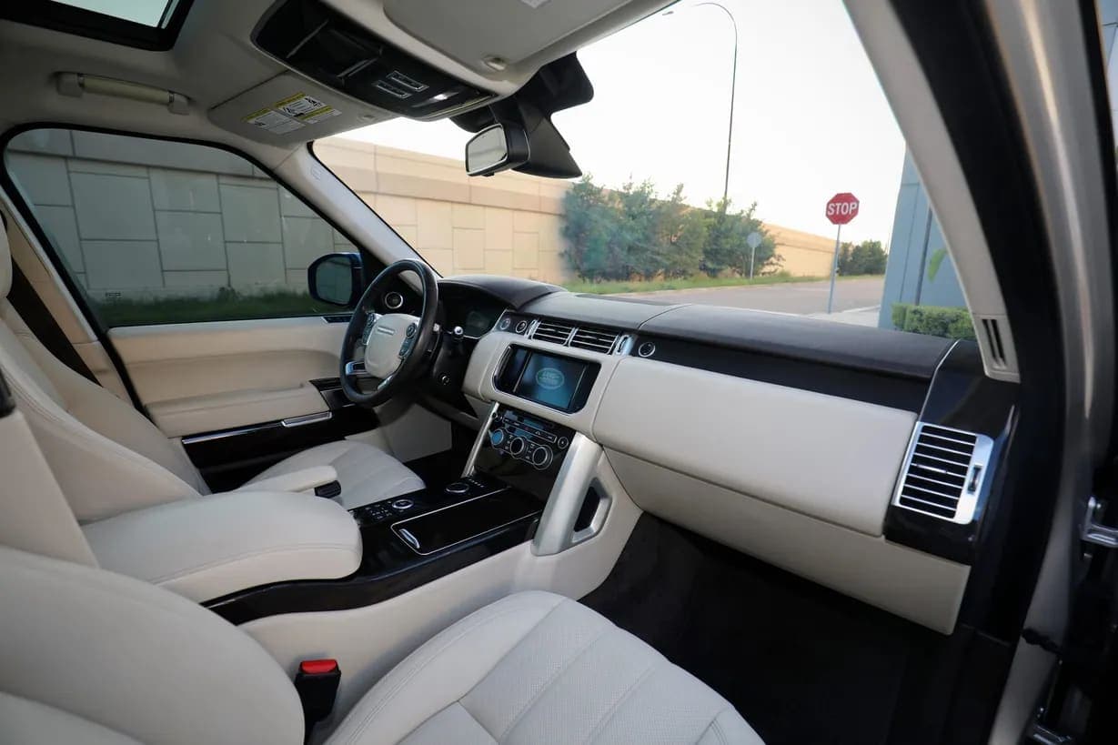 2016 Land Rover Range Rover, view