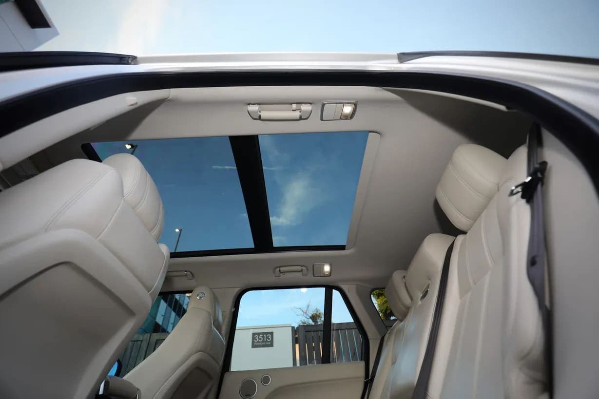 2016 Land Rover Range Rover, view