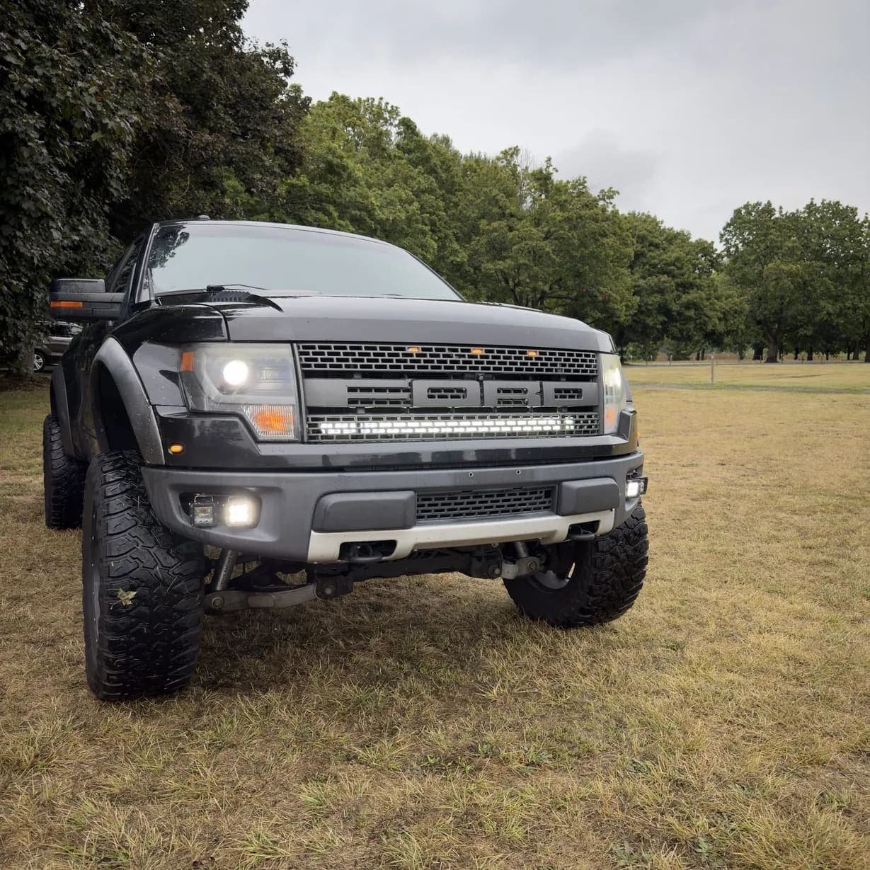 2013 Ford F-150 SVT Raptor exterior