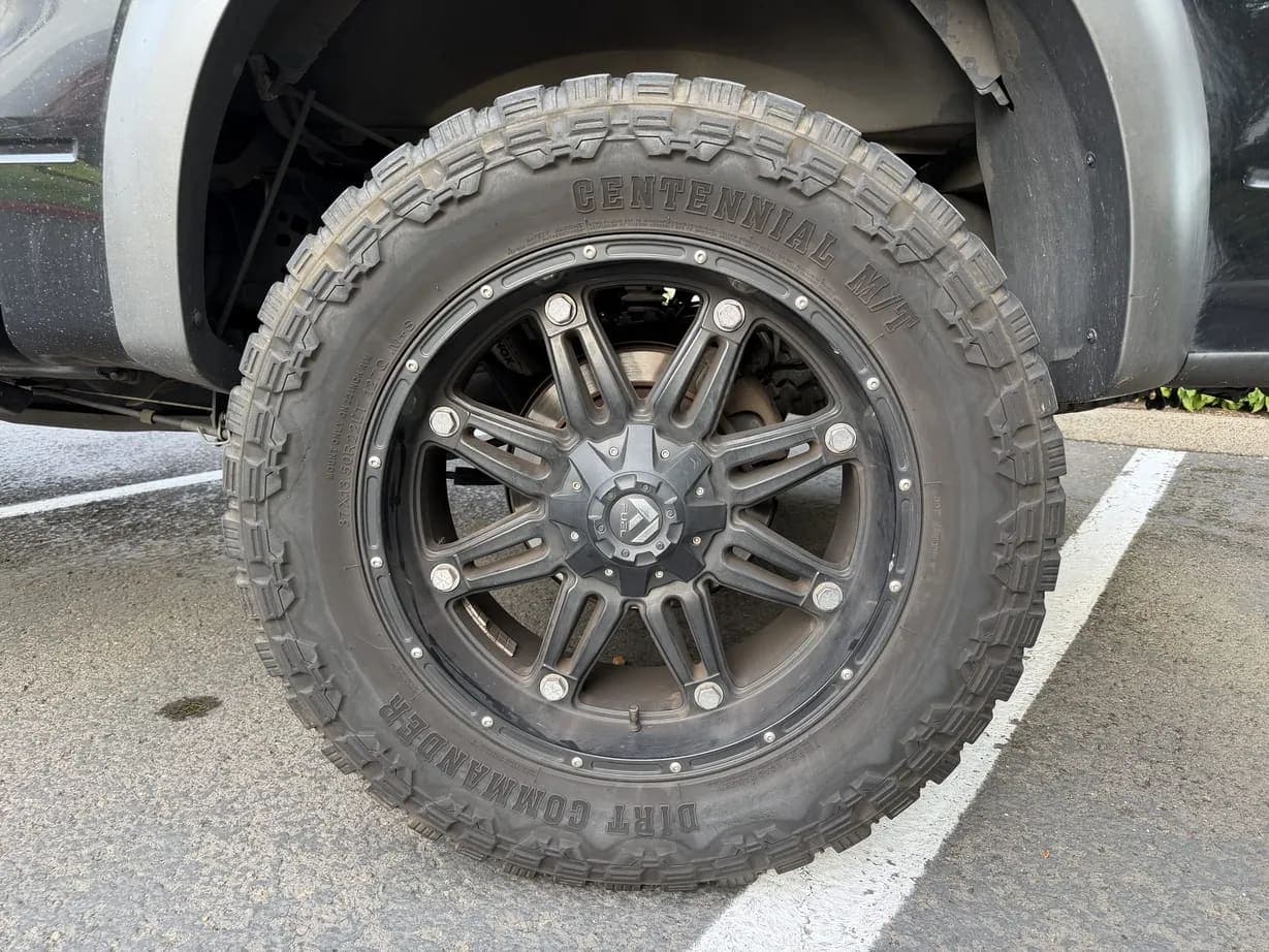 2013 Ford F-150 SVT Raptor, view