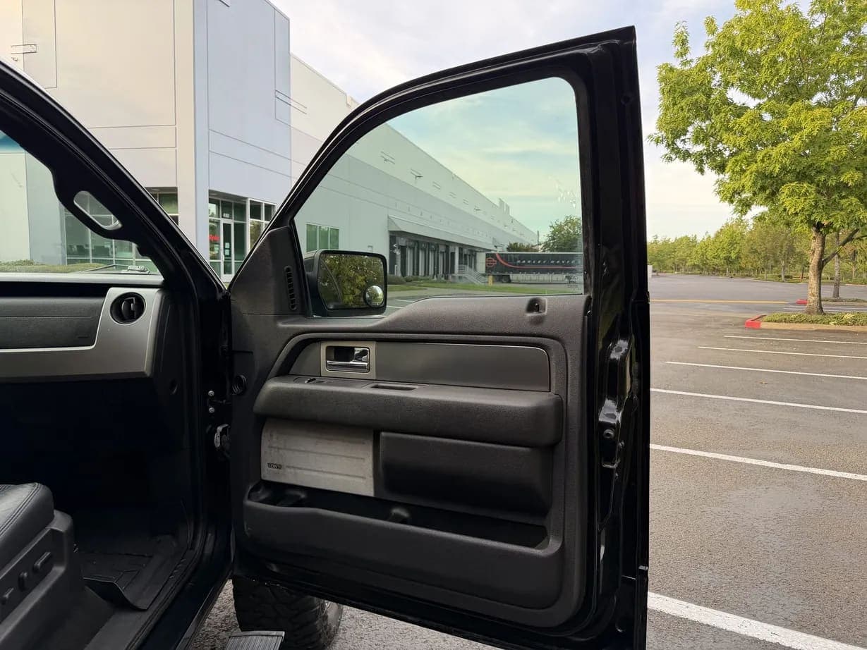 2013 Ford F-150 SVT Raptor, view