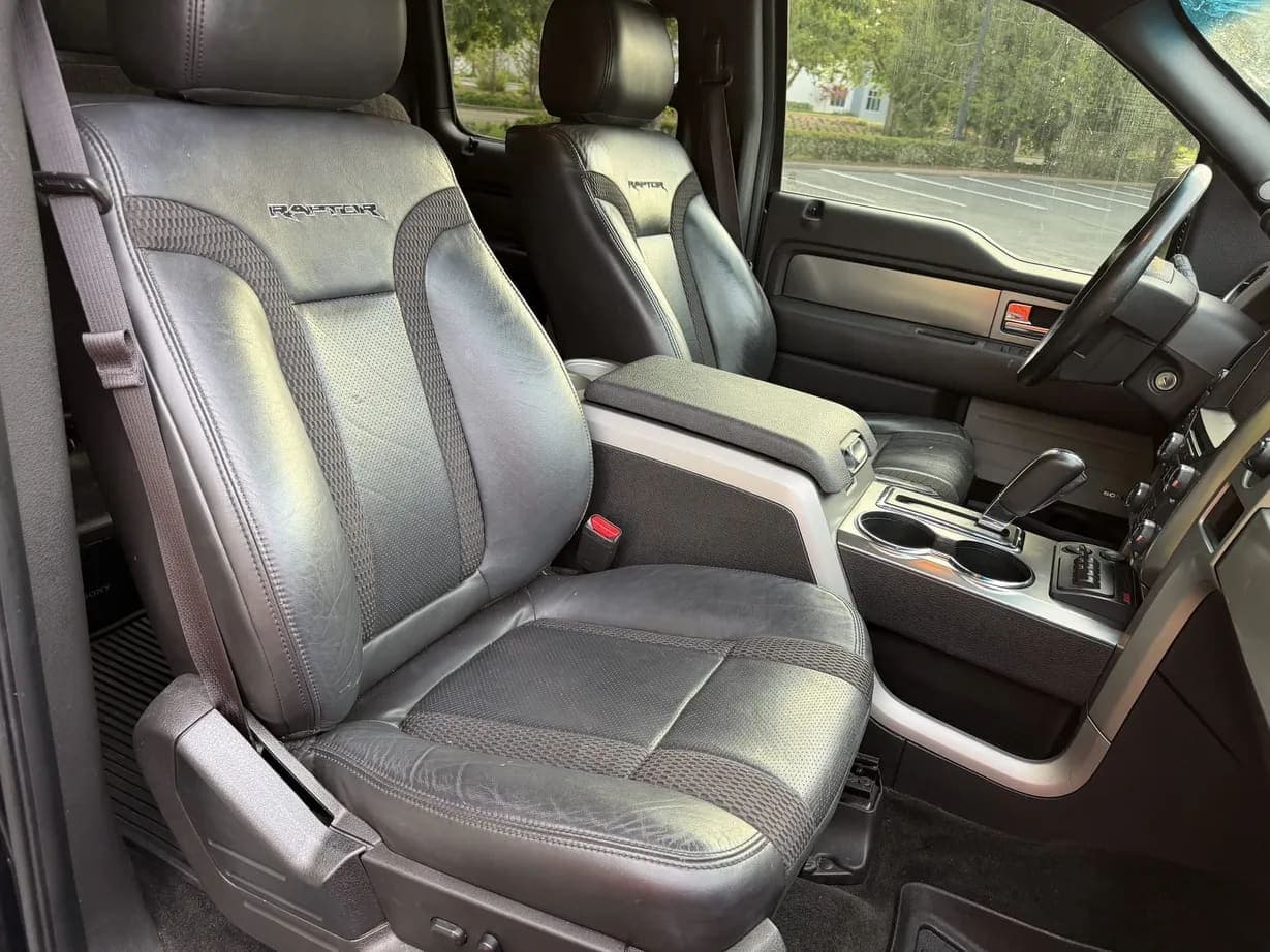 2013 Ford F-150 SVT Raptor, view