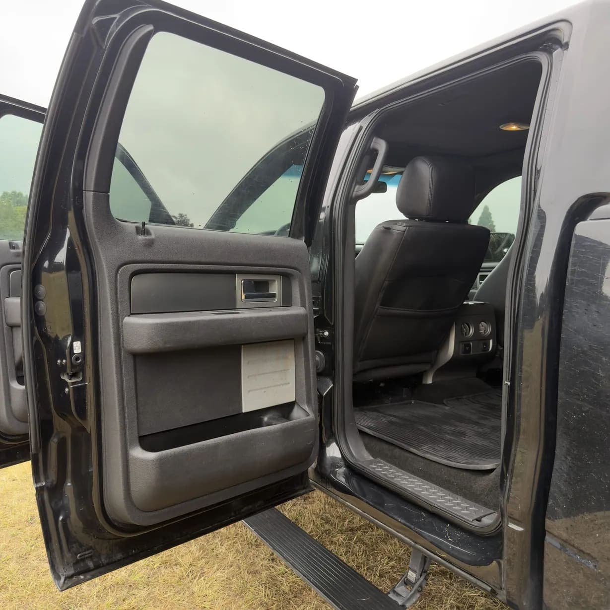 2013 Ford F-150 SVT Raptor, view