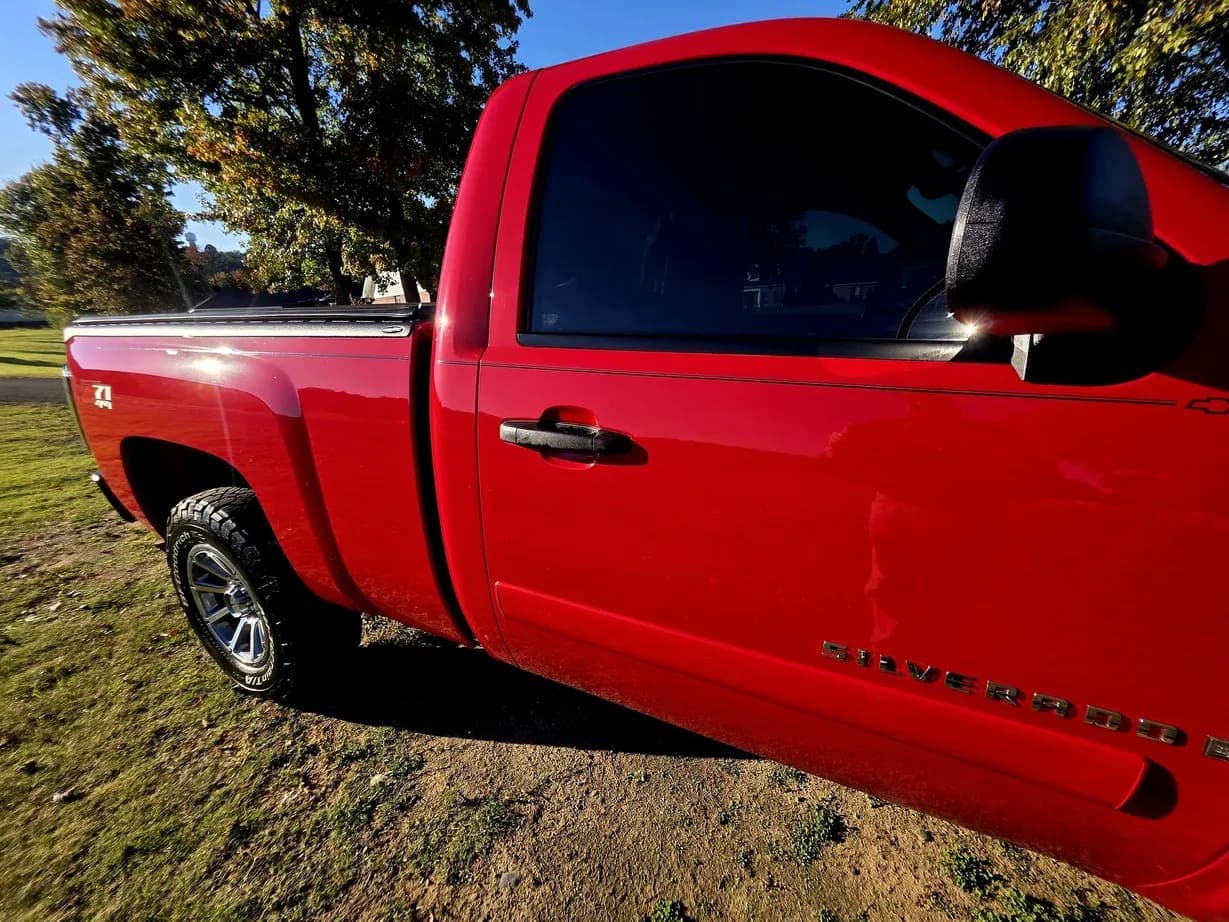 2007 Chevrolet Silverado 1500, view