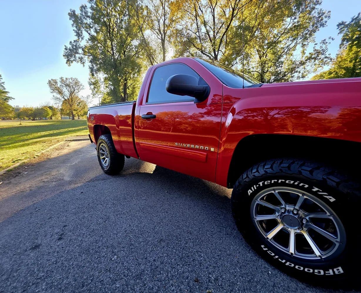 2007 Chevrolet Silverado 1500, view