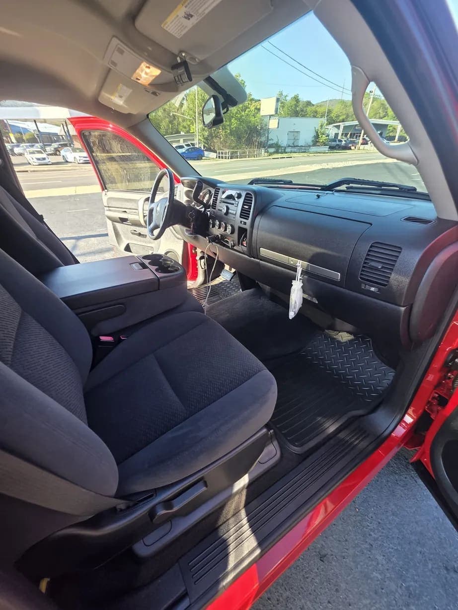 2007 Chevrolet Silverado 1500, view