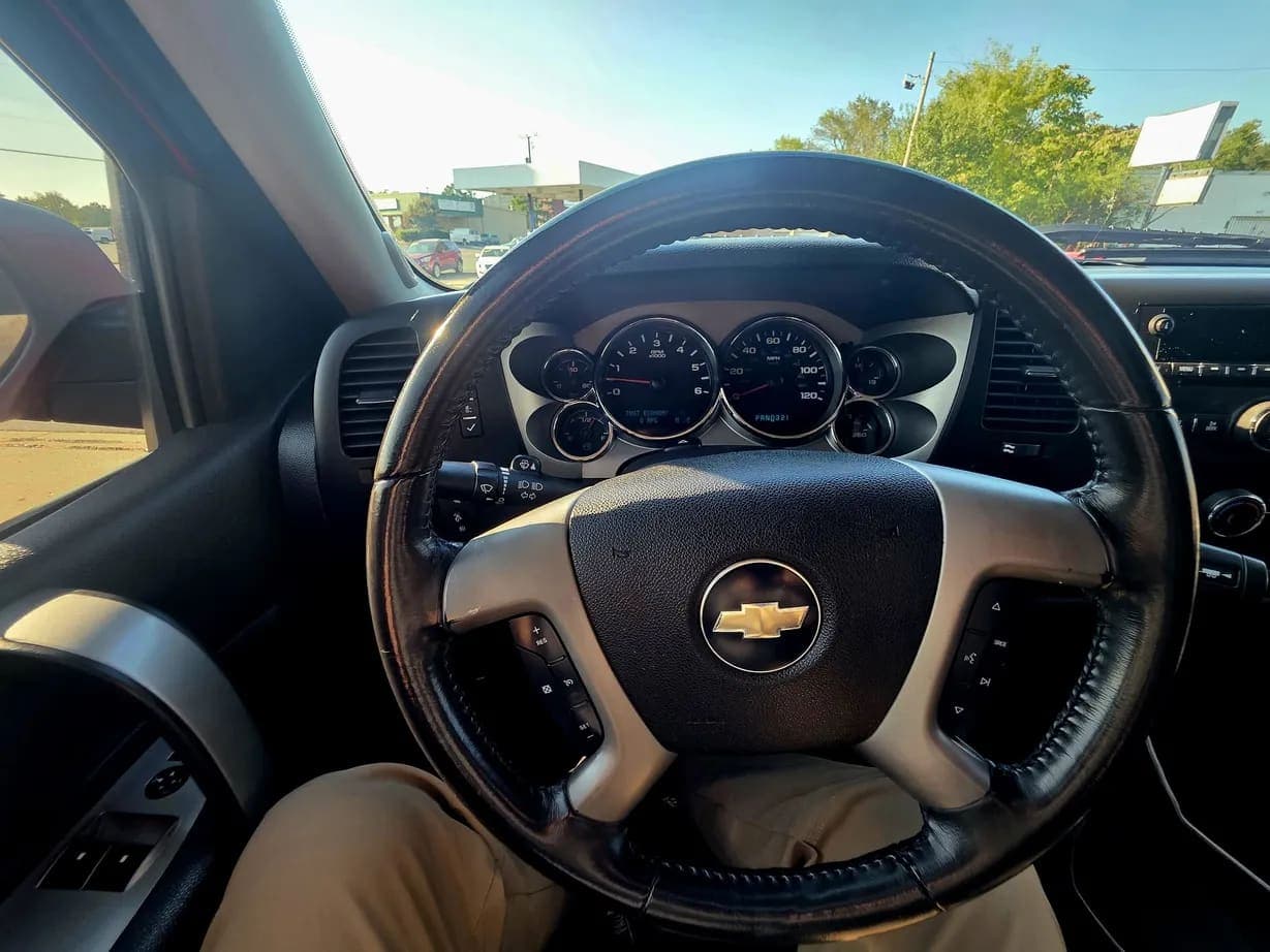2007 Chevrolet Silverado 1500, view