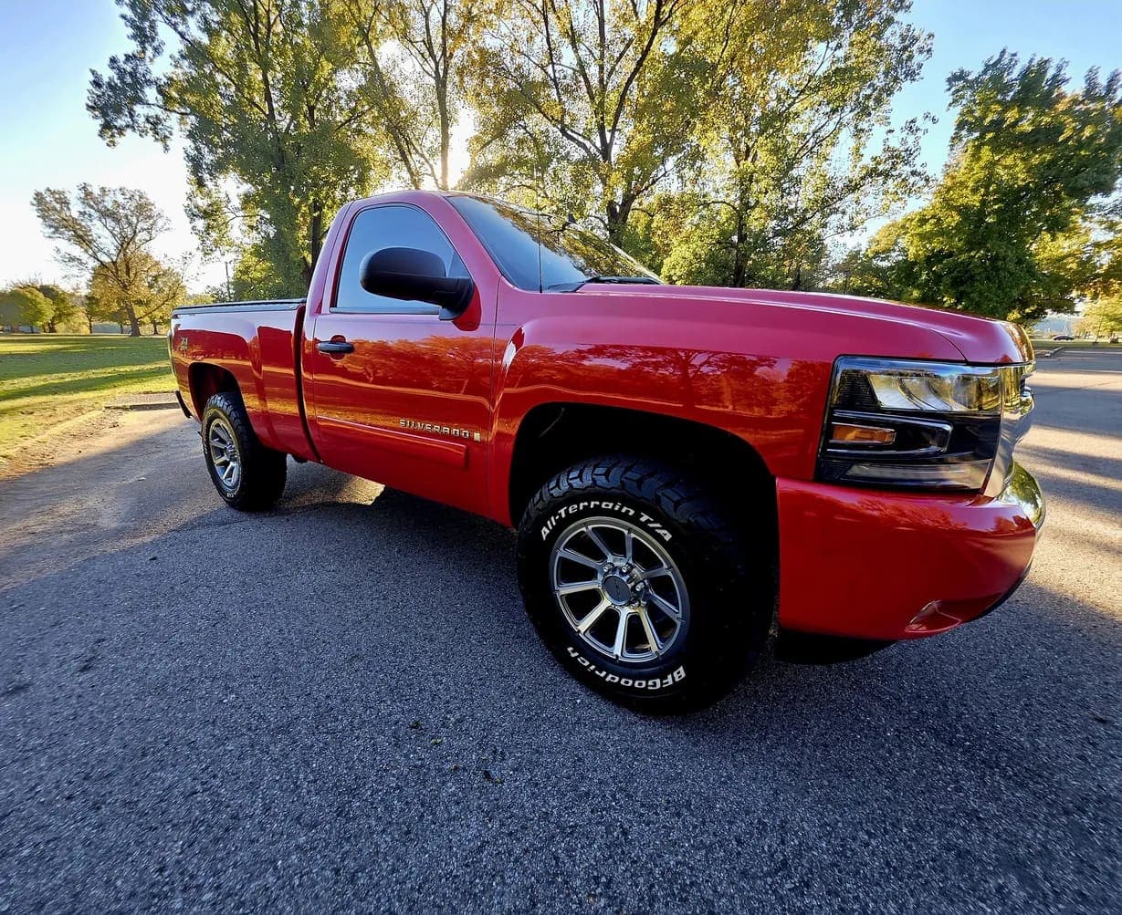 2007 Chevrolet Silverado 1500, view