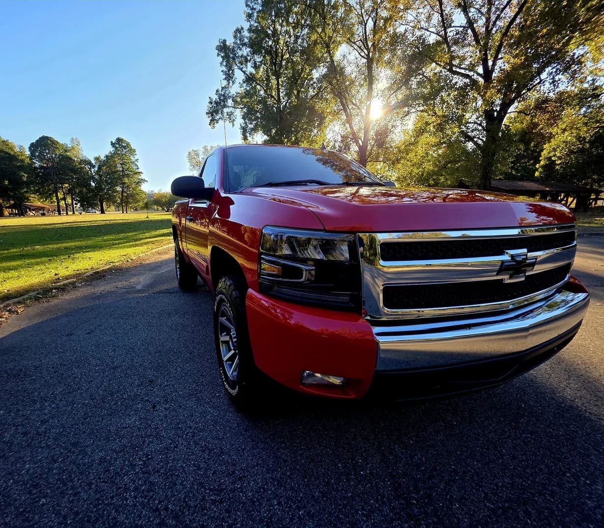 2007 Chevrolet Silverado 1500, view