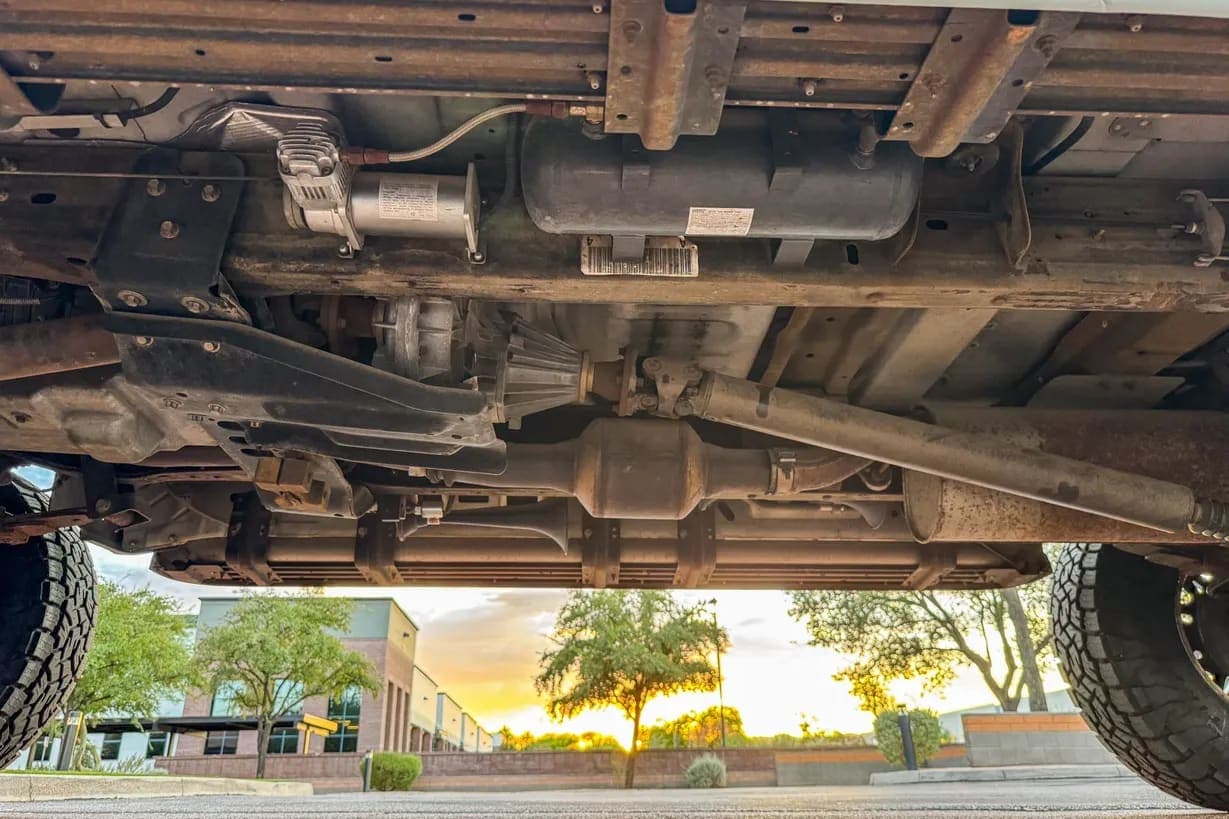 2005 Ford Excursion, view