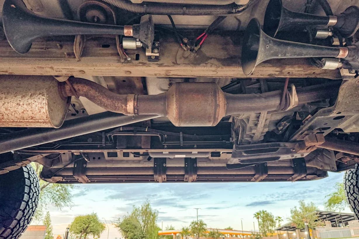2005 Ford Excursion, view