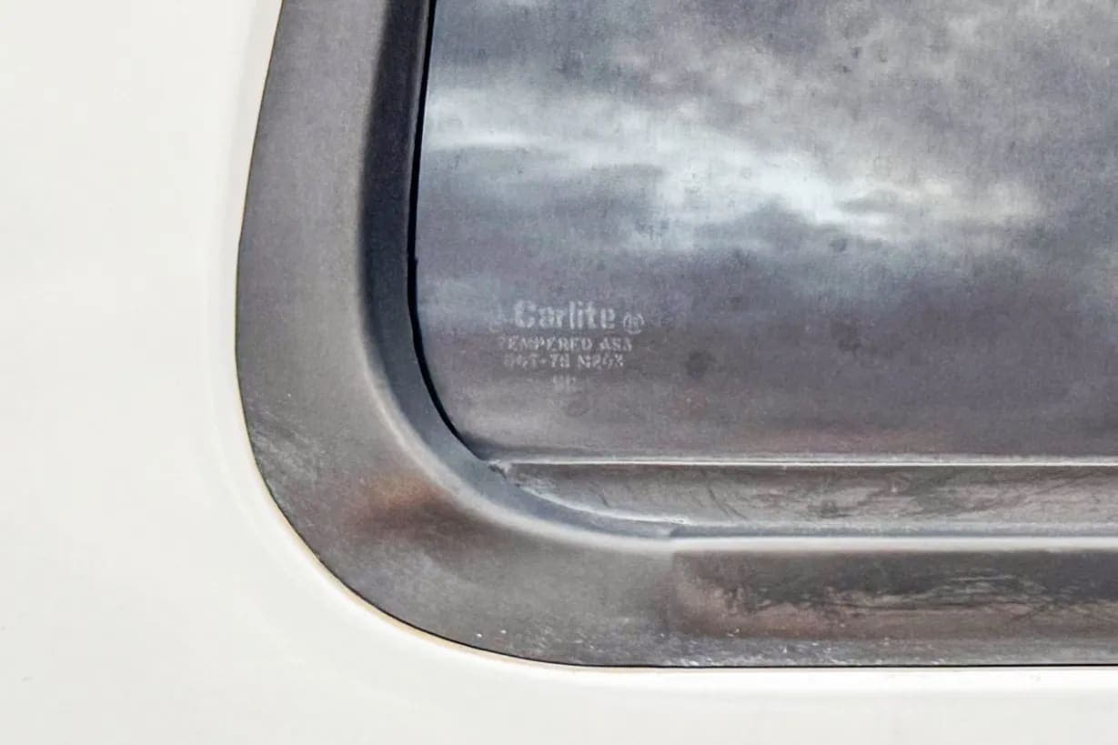2005 Ford Excursion, view