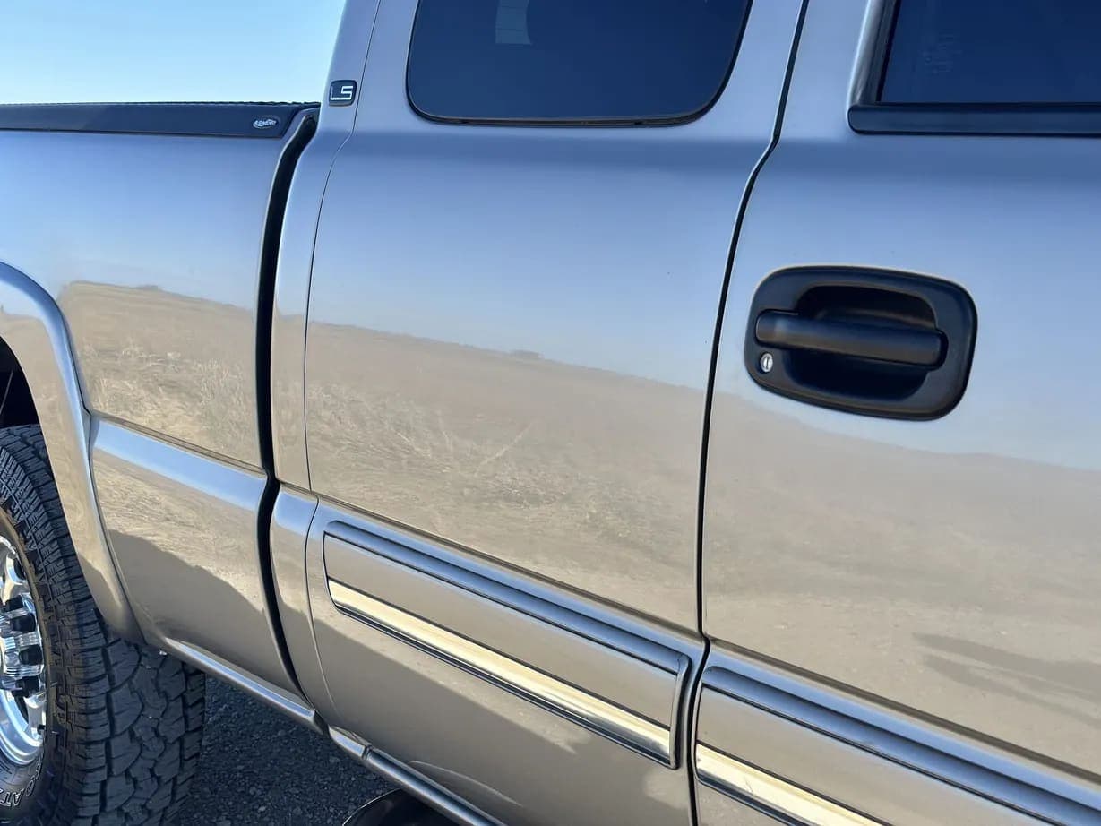 2003 Chevrolet Silverado 2500HD, view