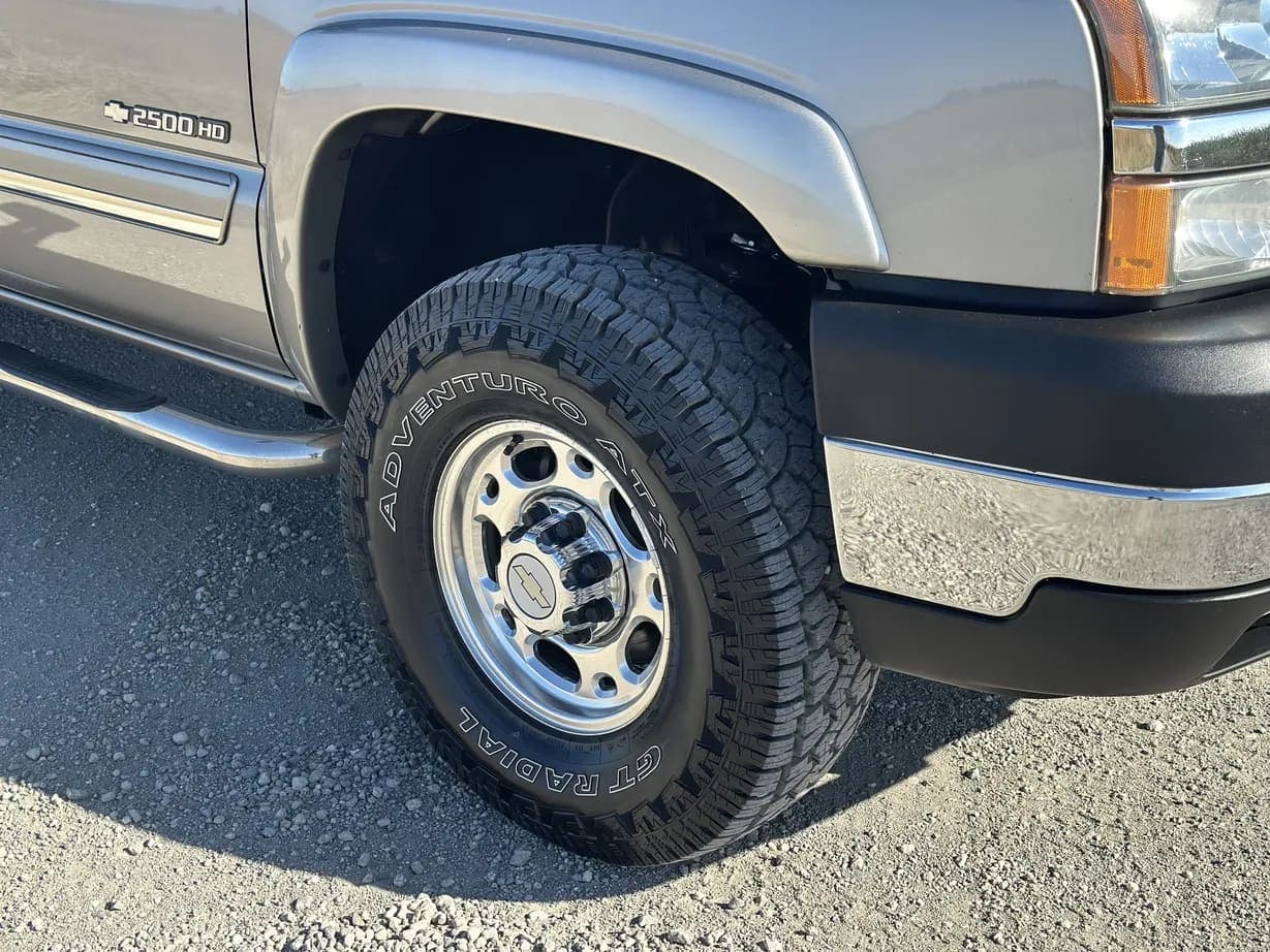 2003 Chevrolet Silverado 2500HD, view
