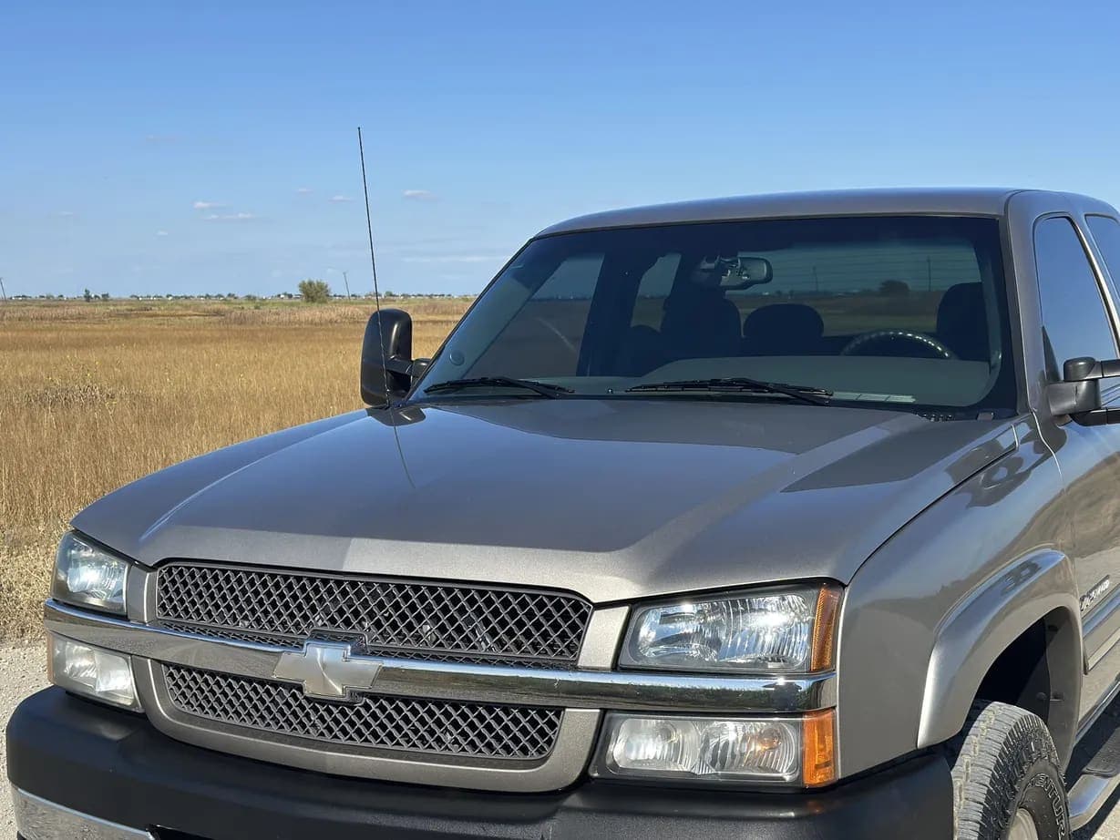 2003 Chevrolet Silverado 2500HD, view