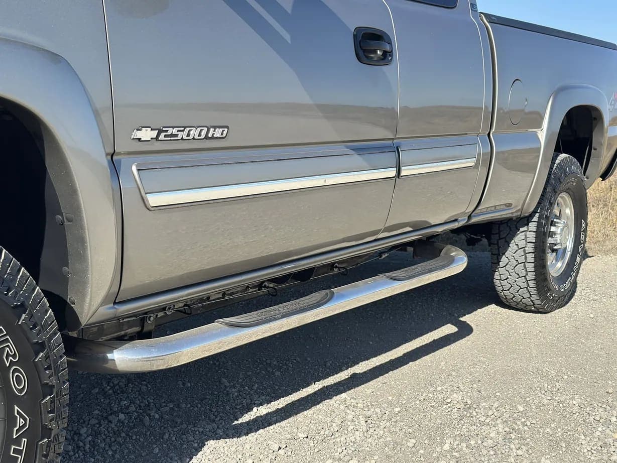 2003 Chevrolet Silverado 2500HD, view