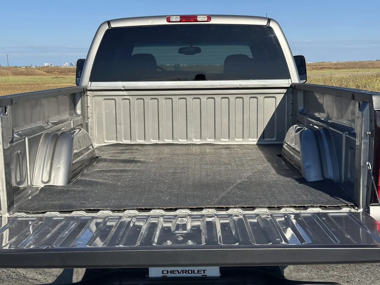 2003 Chevrolet Silverado 2500HD, view