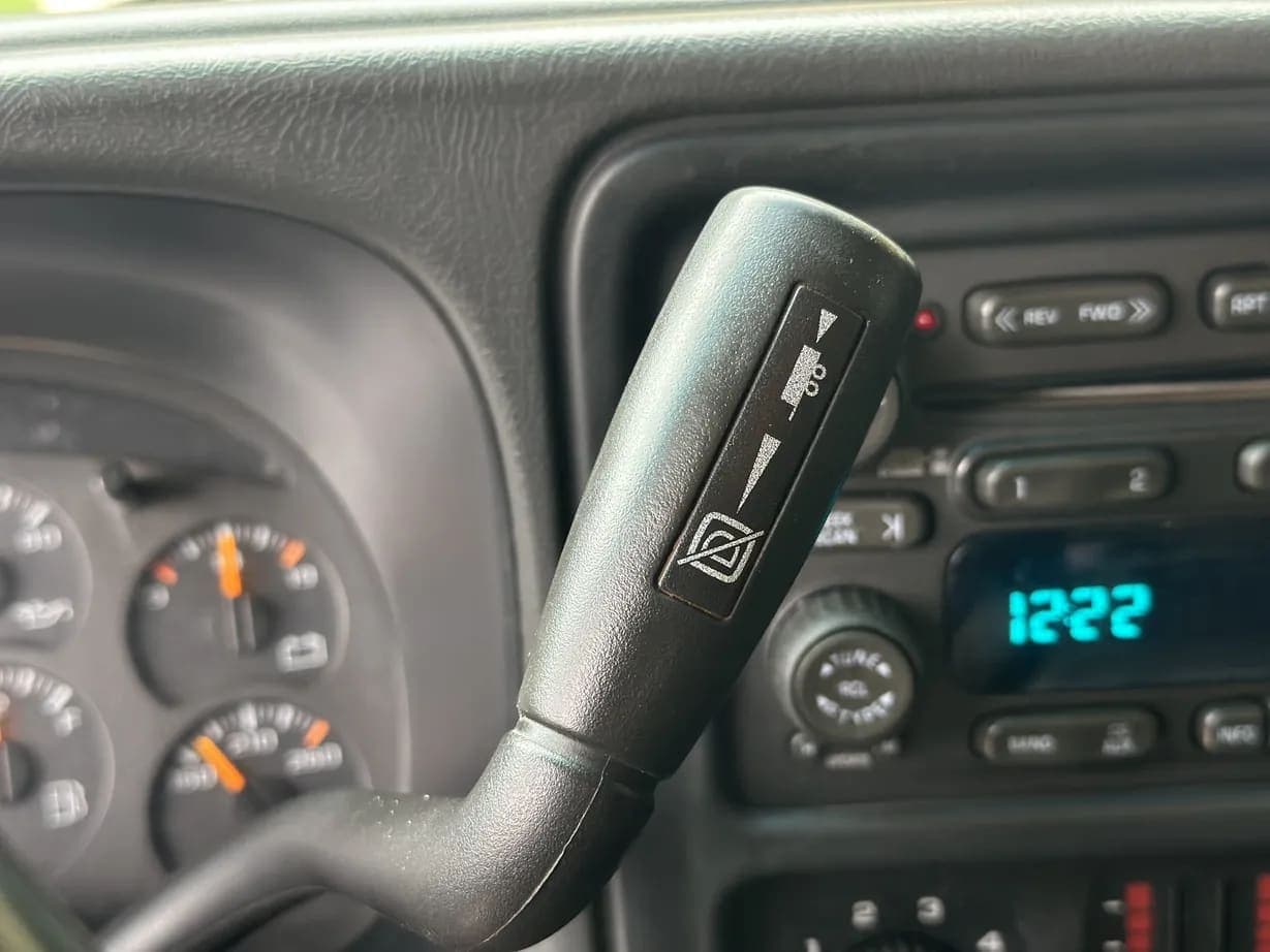 2003 Chevrolet Silverado 2500HD, view