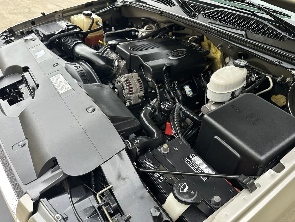 2003 Chevrolet Silverado 2500HD, view
