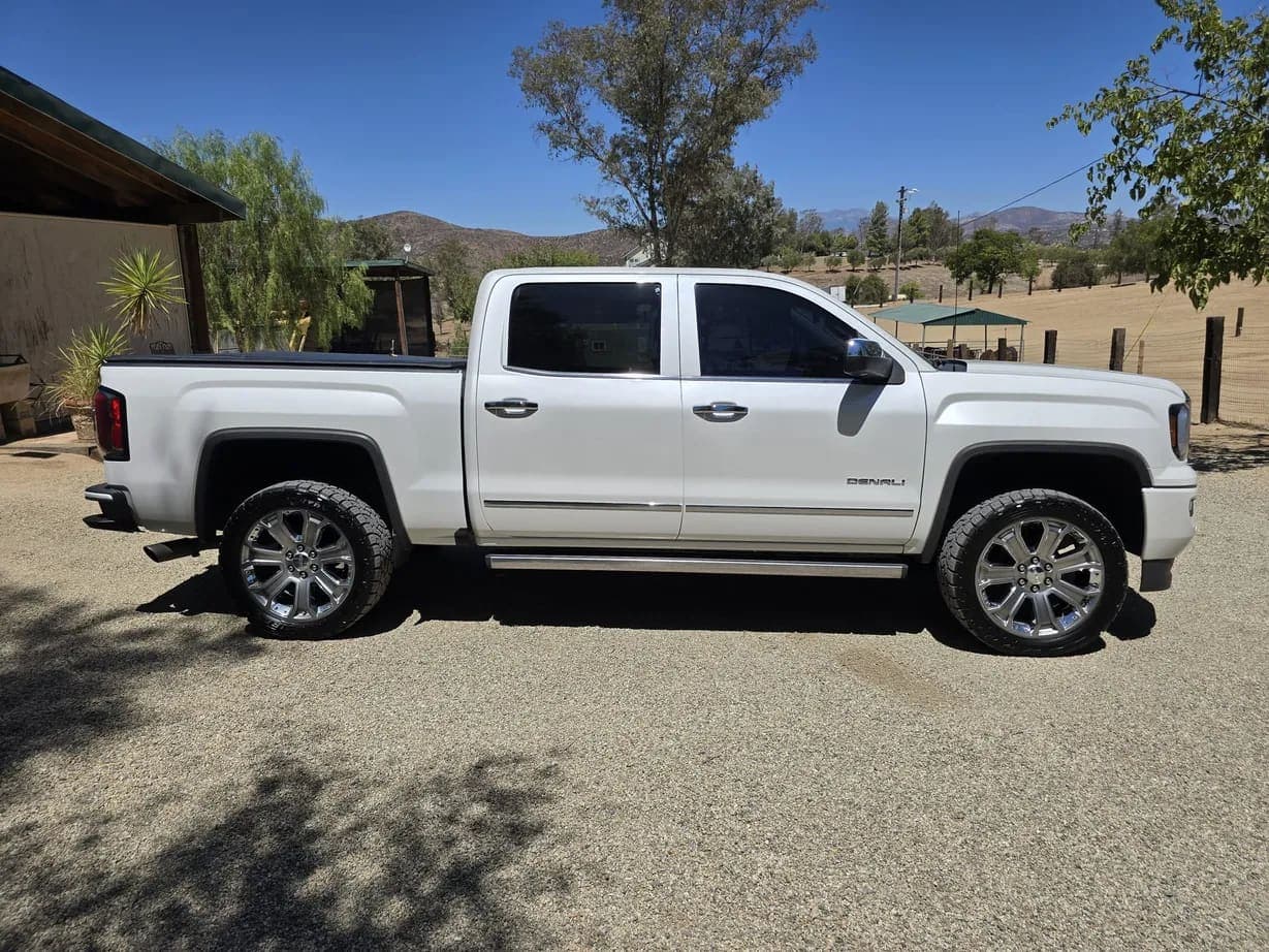 2018 GMC Sierra 1500, view