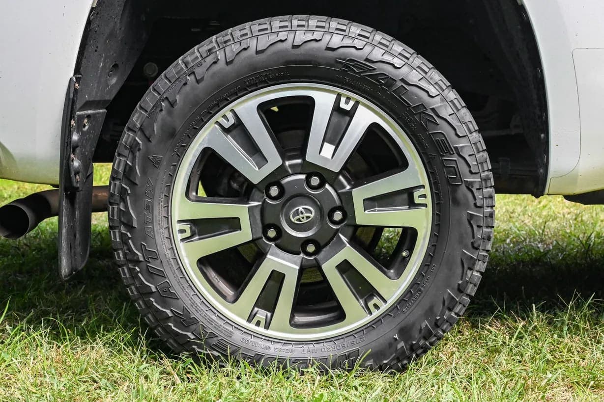 2018 Toyota Tundra, view