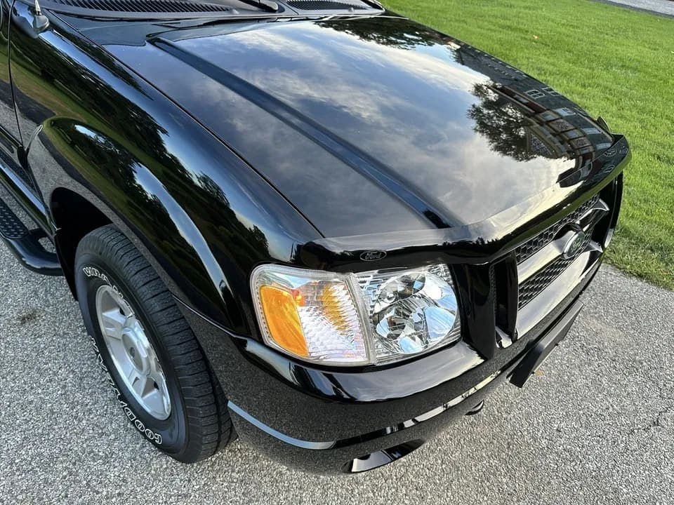 2004 Ford Explorer Sport Trac, view