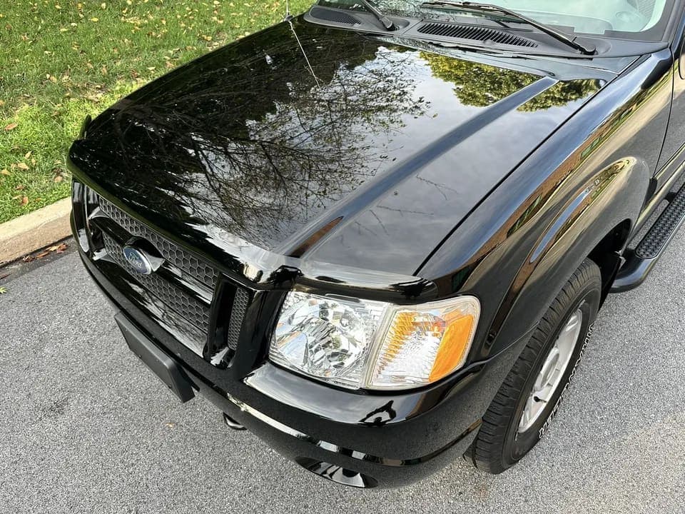 2004 Ford Explorer Sport Trac, view