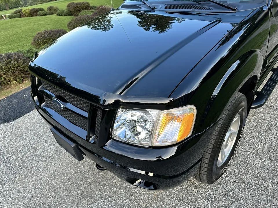 2004 Ford Explorer Sport Trac, view