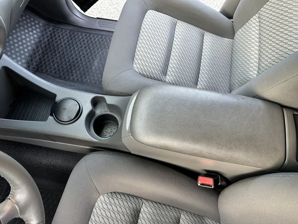 2004 Ford Explorer Sport Trac, view