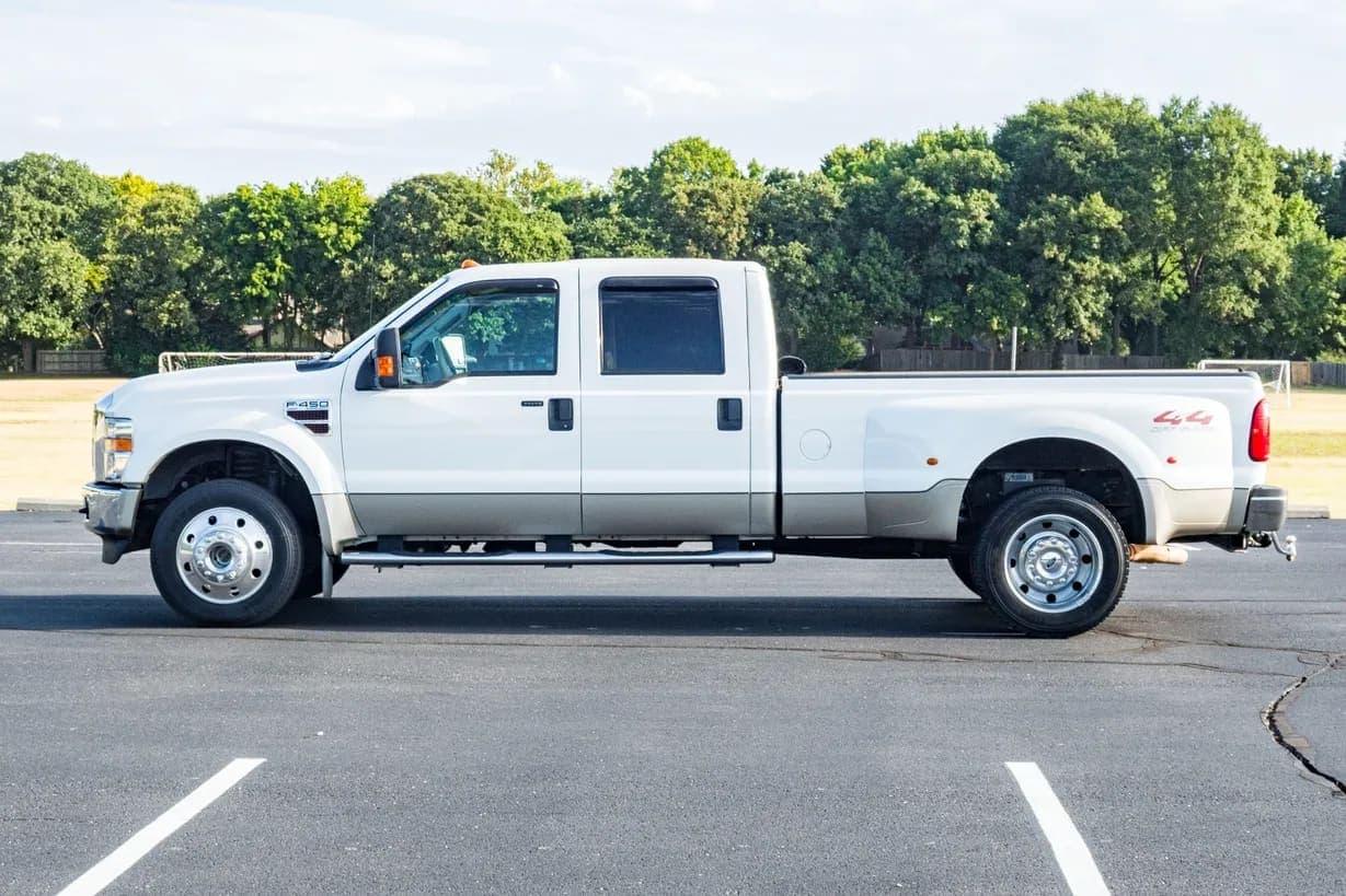 2008 Ford F-450, view