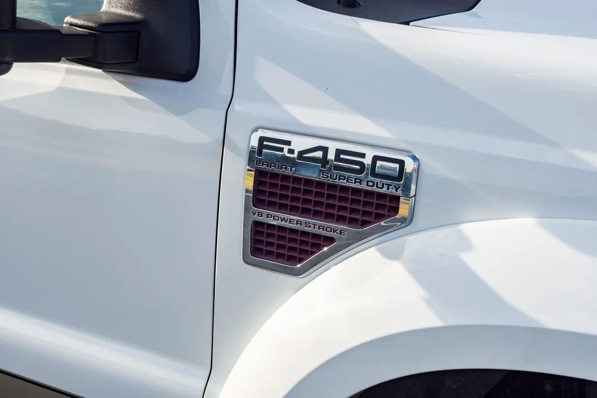 2008 Ford F-450, view