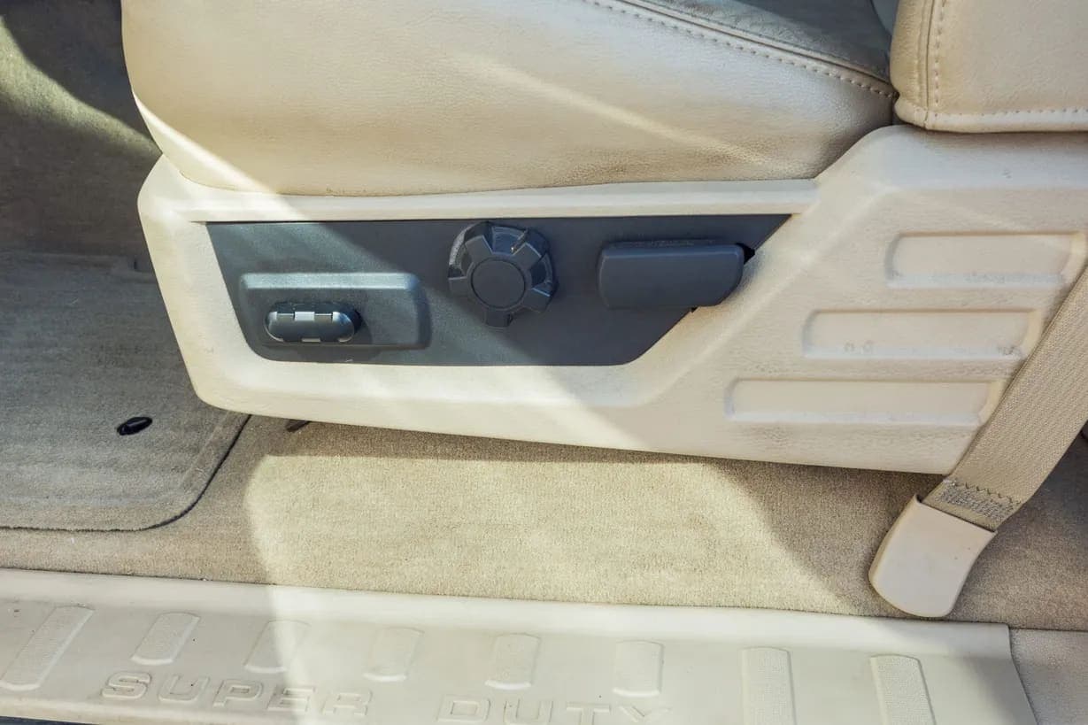 2008 Ford F-450, view
