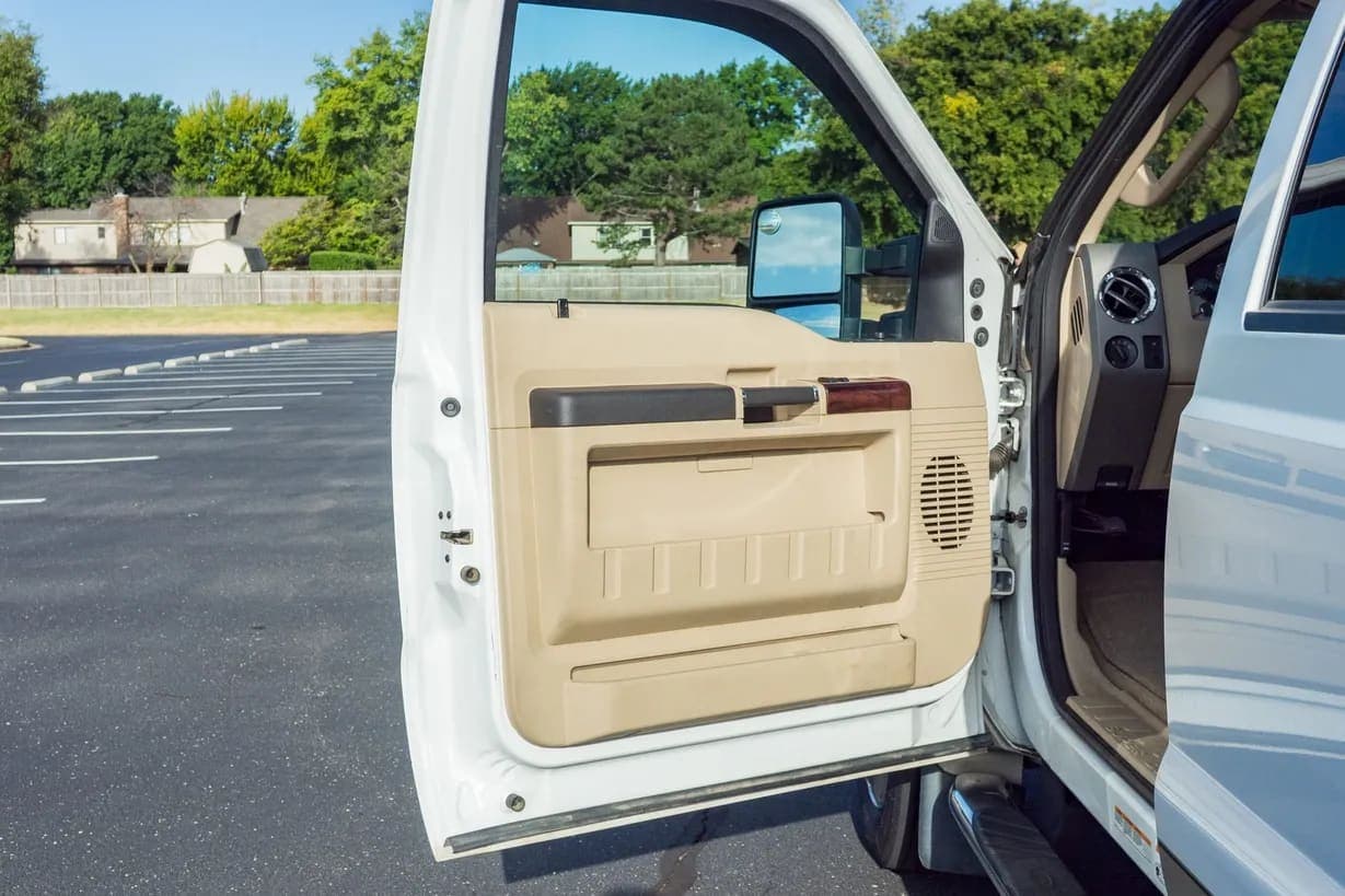 2008 Ford F-450, view