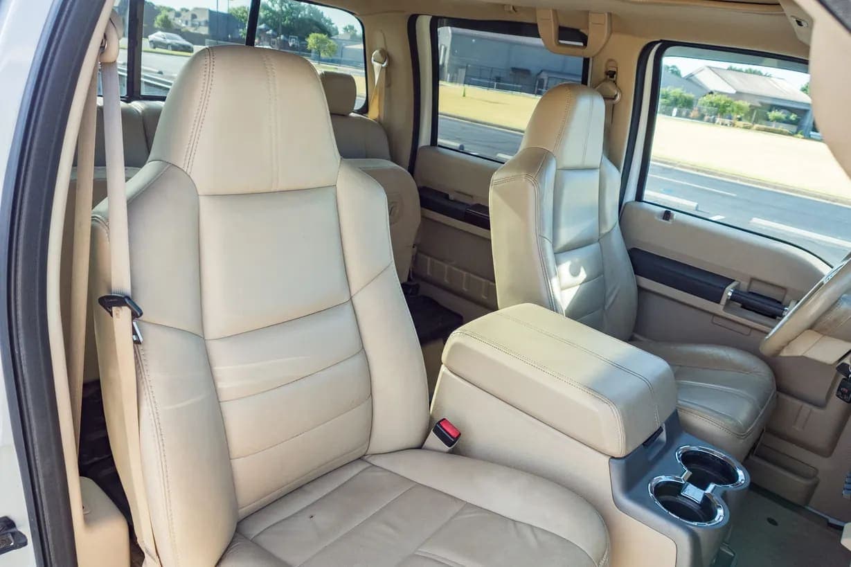2008 Ford F-450, view