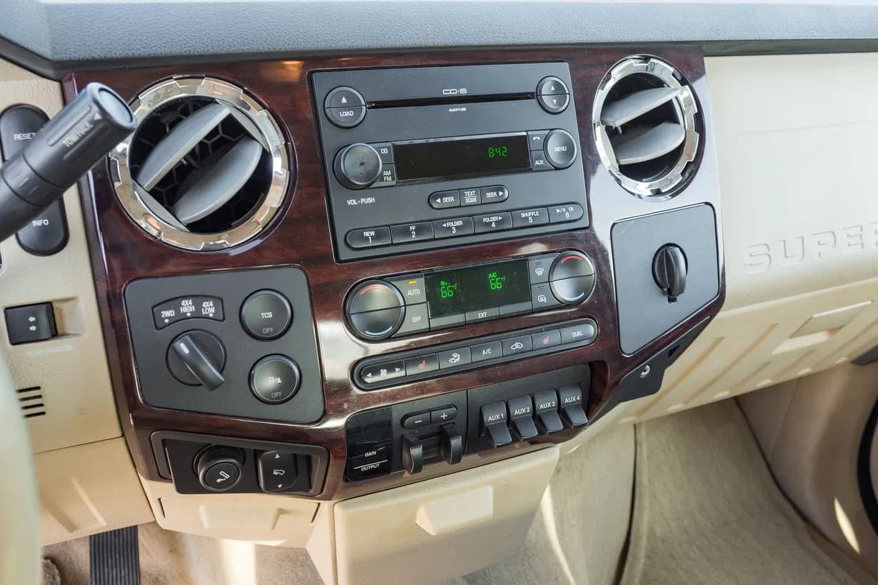 2008 Ford F-450, view