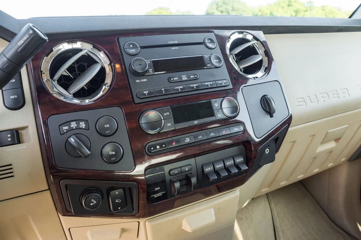 2008 Ford F-450, view