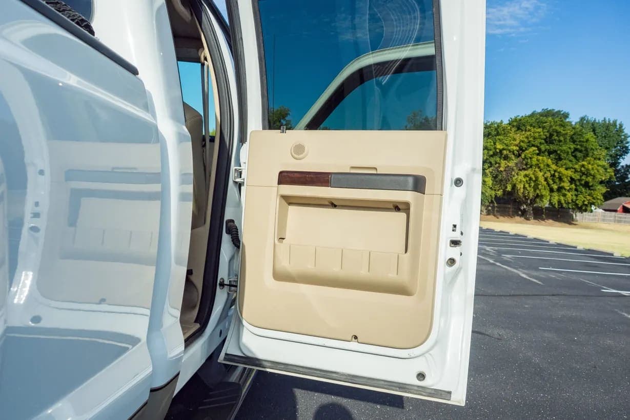 2008 Ford F-450, view