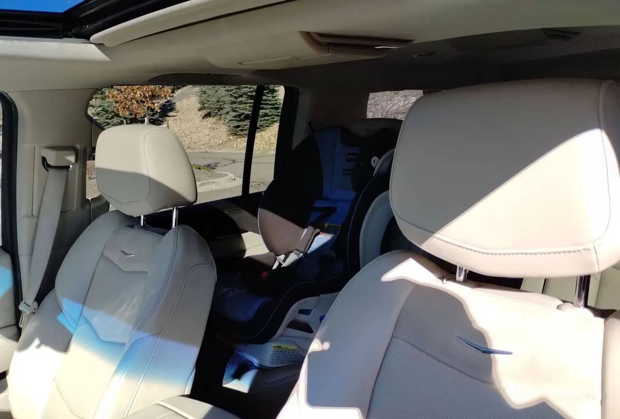 2018 Cadillac Escalade ESV Premium SUV, view