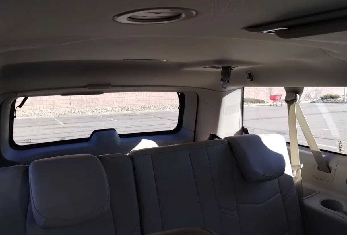 2018 Cadillac Escalade ESV Premium SUV, view