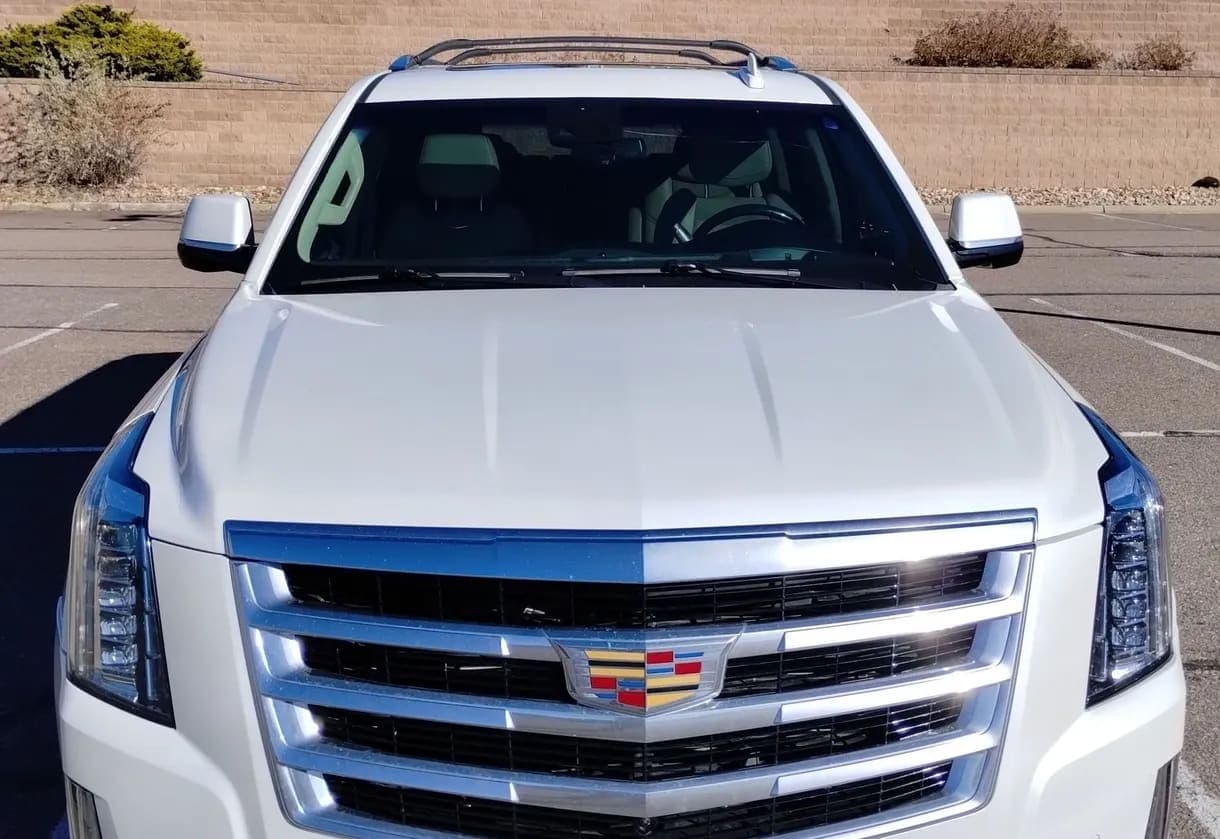 2018 Cadillac Escalade ESV Premium SUV, view