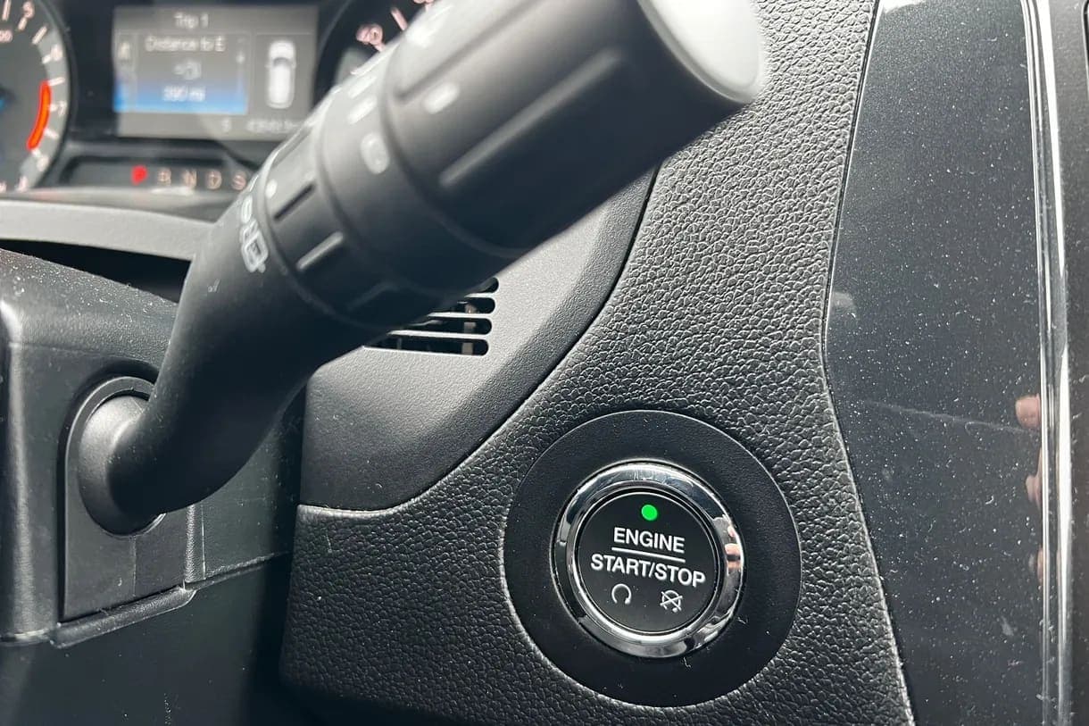 2018 Ford Explorer SUV, view