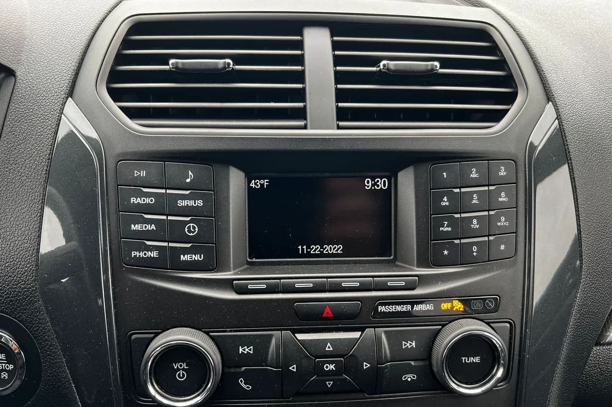 2018 Ford Explorer SUV, view